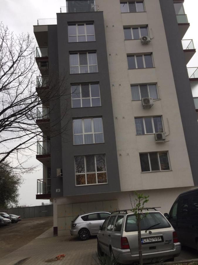 Уютен Нов Апартамент - Стара Загора С Две Спални Appartement Buitenkant foto