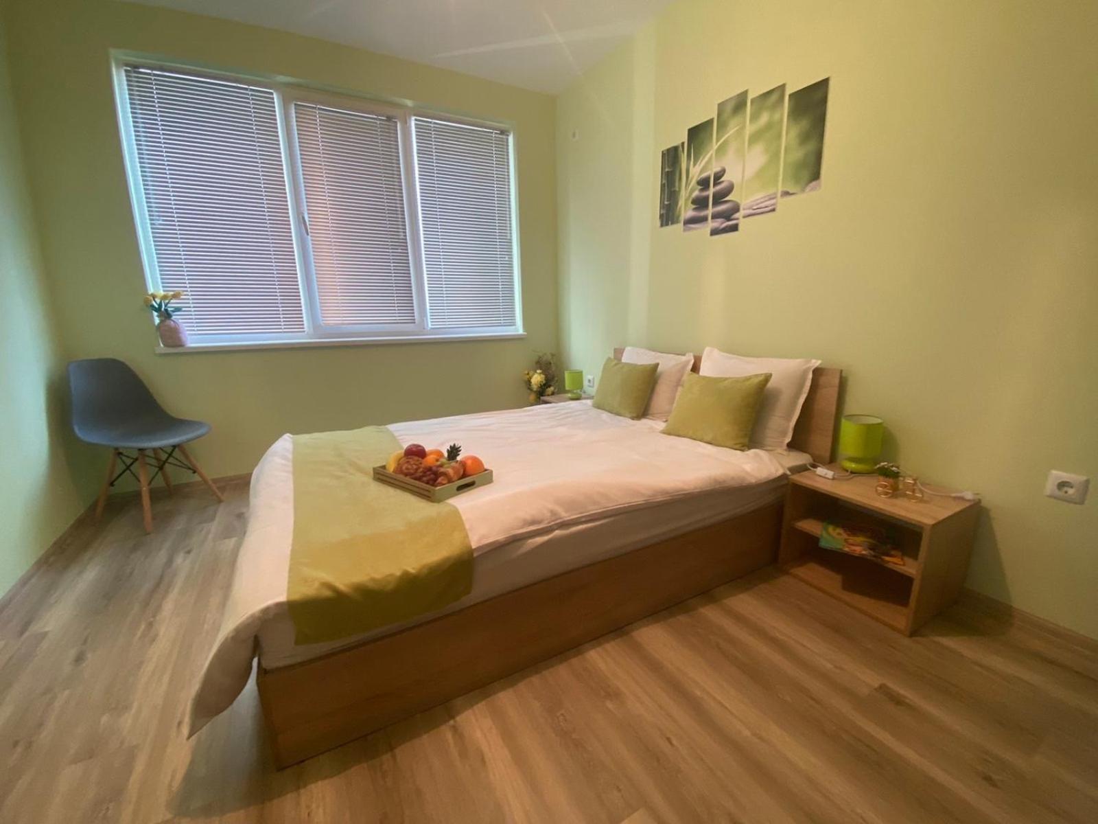 Уютен Нов Апартамент - Стара Загора С Две Спални Appartement Buitenkant foto